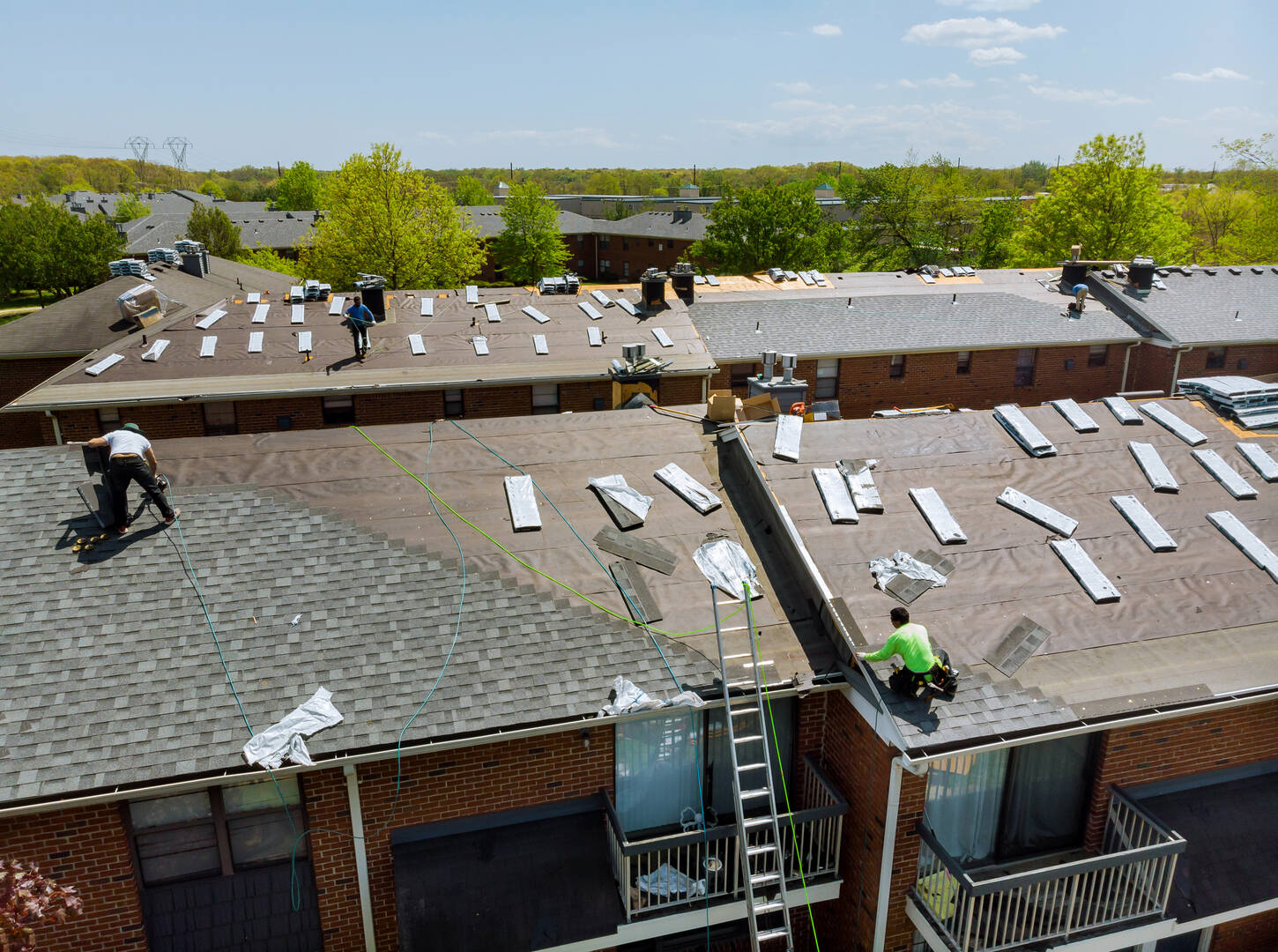 Earhart Roofing Company Inc